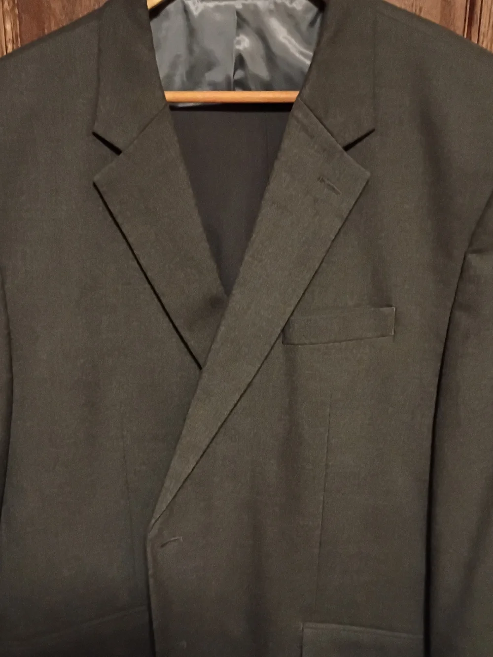 Classic Men's Dark Gray Two-Button Suit Jacket